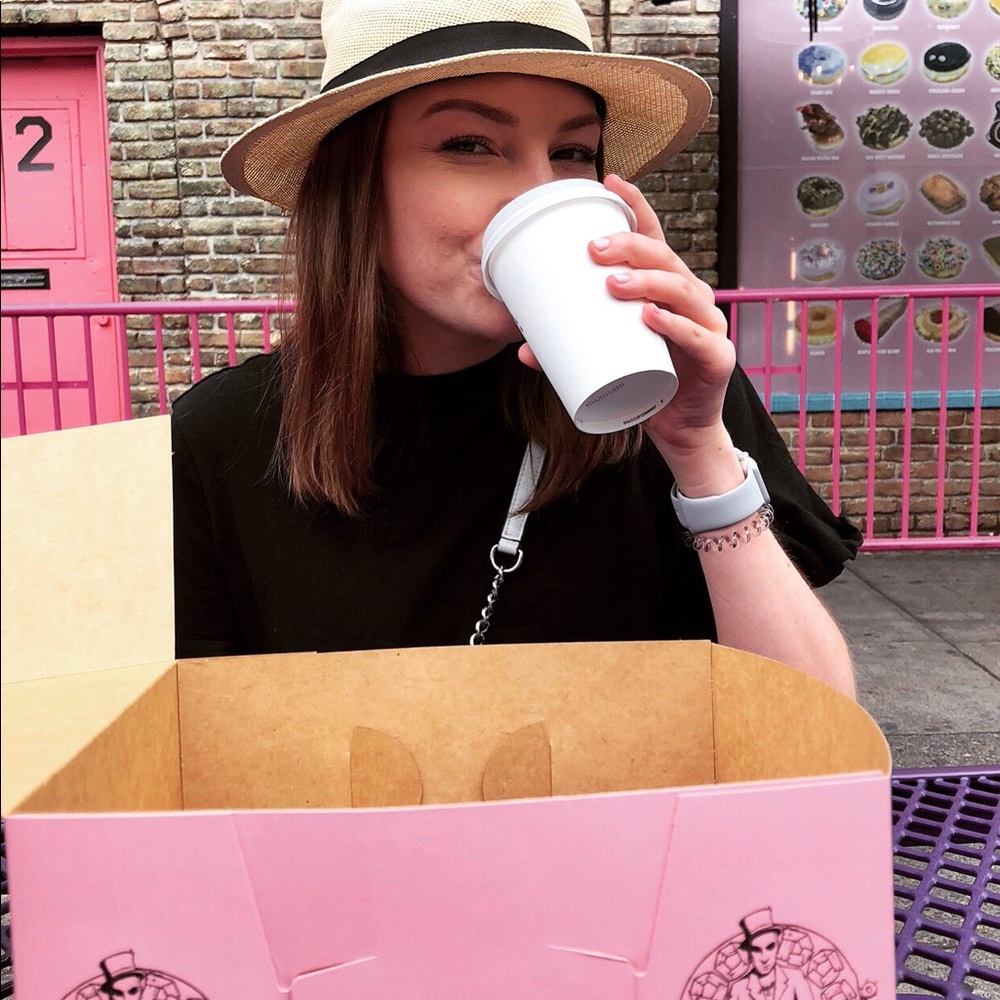 Meet your Posher, Jennifer